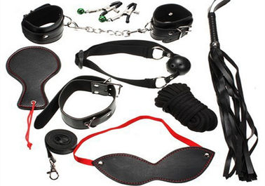 Los juguetes negros 8 del sexo juntan las piezas de los sistemas, azote con los ojos vendados del lazo de seda del fetiche del sexo buen para los pares