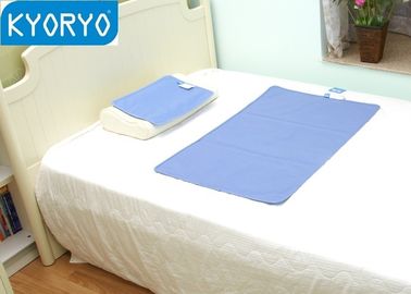 Cojín de cama de enfriamiento elástico mágico y no tóxico del gel para dormir en la noche caliente